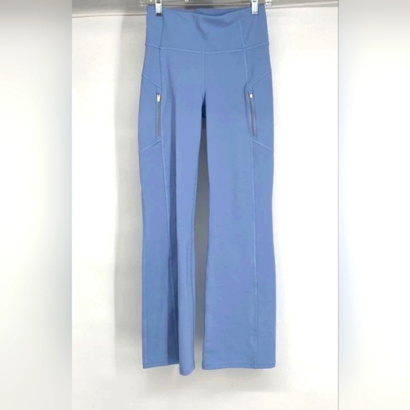 Athleta Heron Blue Rainier Bootcut-Leg Activewear Compression Pants Size Small - Picture 1 of 6
